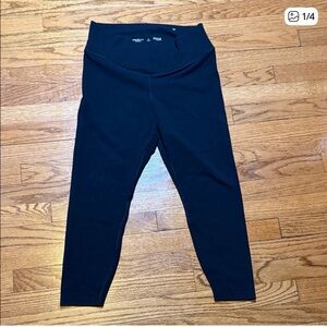 Old Navy Women’s Crossover Powerchill Leggings